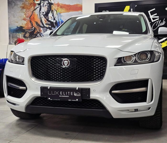 JAGUAR-FPACE-1